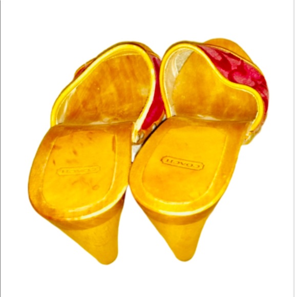 💯% Authentic NWOT Coach Logo Vintage Sandals. - Picture 3 of 4